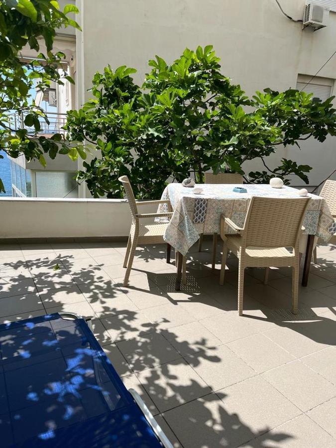 Riviera Rooms Sarandë Exteriör bild