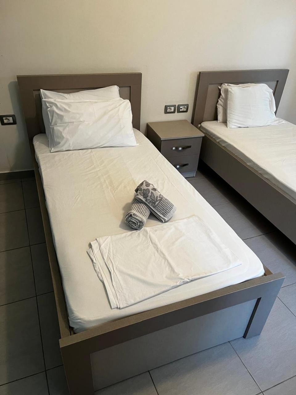 Riviera Rooms Sarandë Exteriör bild